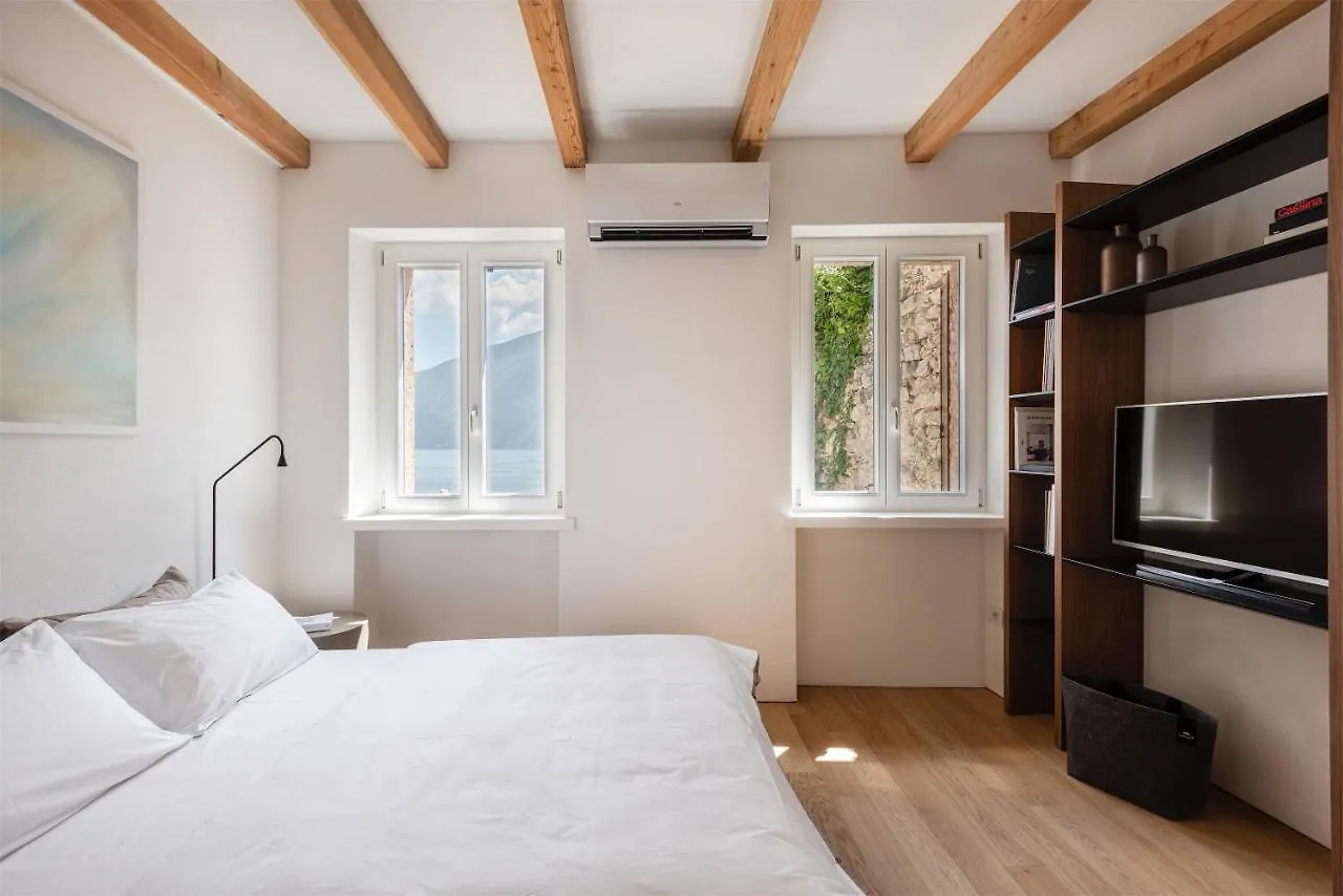 Apartment Maison Du Lac Limone sul Garda